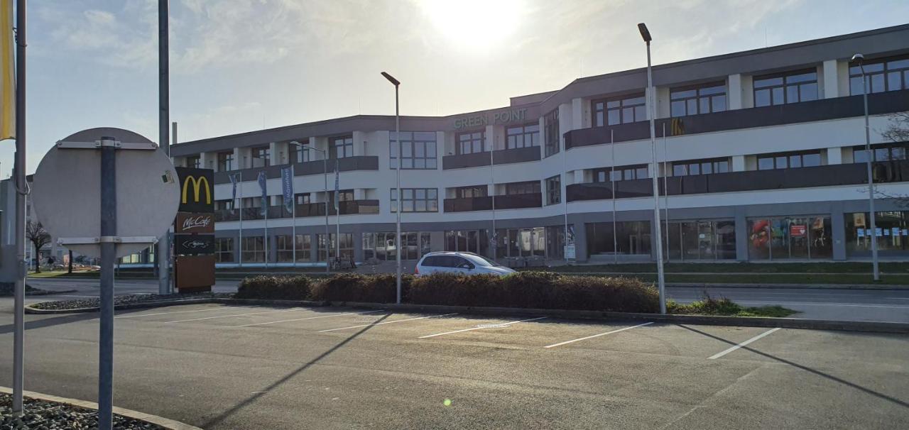 Apartament Greenpoint Wiener Neustadt Zewnętrze zdjęcie